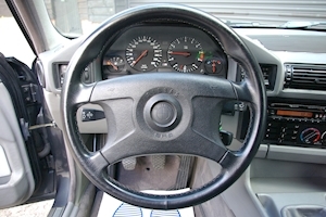 M5 E34 M5 3.8i 6 Speed Manual Touring 3800 5dr Estate Manual Petrol