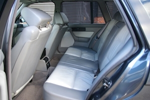 M5 E34 M5 3.8i 6 Speed Manual Touring 3800 5dr Estate Manual Petrol