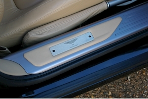 Db9 DB9 5.9 V12 Volante Auto Seq Convertible 5.9 2dr Convertible Automatic Petrol