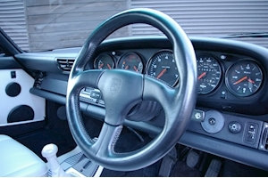911 964 Carrera 2 Targa 5 Speed Manual 3.4 2dr Targa Manual Petrol