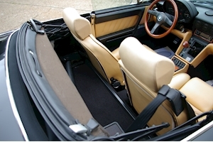 Spider SERIES 4 2.0 TWIN CAM 5 Speed Manual 1962 2dr Roadster Manual Petrol