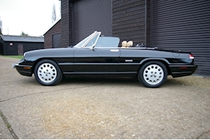 Spider SERIES 4 2.0 TWIN CAM 5 Speed Manual 1962 2dr Roadster Manual Petrol