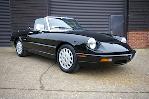 Spider SERIES 4 2.0 TWIN CAM 5 Speed Manual 1962 2dr Roadster Manual Petrol