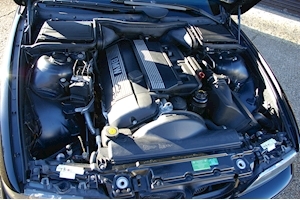 5 Series E39 525i Sport Touring Automatic 2500 5dr Estate Automatic Petrol