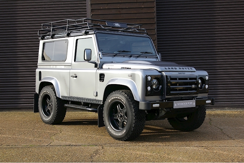 Defender 90 TWISTED 2.2 TD XS French Edition Station Wagon 2.2 3dr Light 4X4 Utility Manual Diesel