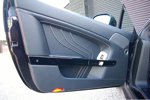 Vantage S Coupe 4.7 Sportshift Petrol