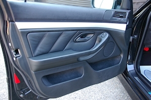 525i Sport Touring Automatic 2.5 5dr Touring Automatic Petrol