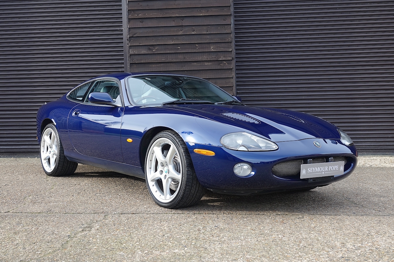 Xk8 4.2 V8 XKR Coupe Automatic 4200 2dr Coupe Automatic Petrol