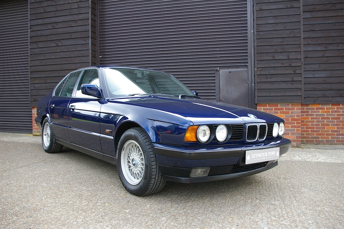 525i 10th Anniversary Automatic Saloon 2.5 4dr Saloon Automatic Petrol
