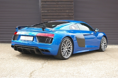 5.2 FSI V10 Plus Coupe 2dr Petrol S Tronic quattro (s/s) (610 ps)