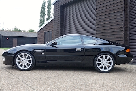Aston Martin DB7 Vantage 5.9 V12 Coupe Automatic (Stunning Cherished Example)