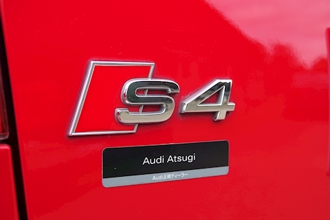 A4 B67 S4 4.2 V8 Quattro Saloon Automatic Saloon 4200 Automatic Petrol