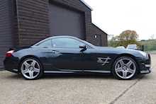 Mercedes-Benz SL63 AMG 5.5 V8 Bi-Turbo Convertible 7-Speed Automatic 