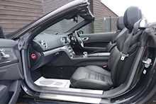 Mercedes-Benz SL63 AMG 5.5 V8 Bi-Turbo Convertible 7-Speed Automatic 