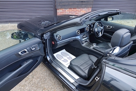 Mercedes SL63 AMG 5.5 V8 Bi-Turbo Convertible 7-Speed Automatic (Panoramic Roof, Carbon Fibre Interior, AirScarf, Heated Multi-Contour Seats +++)