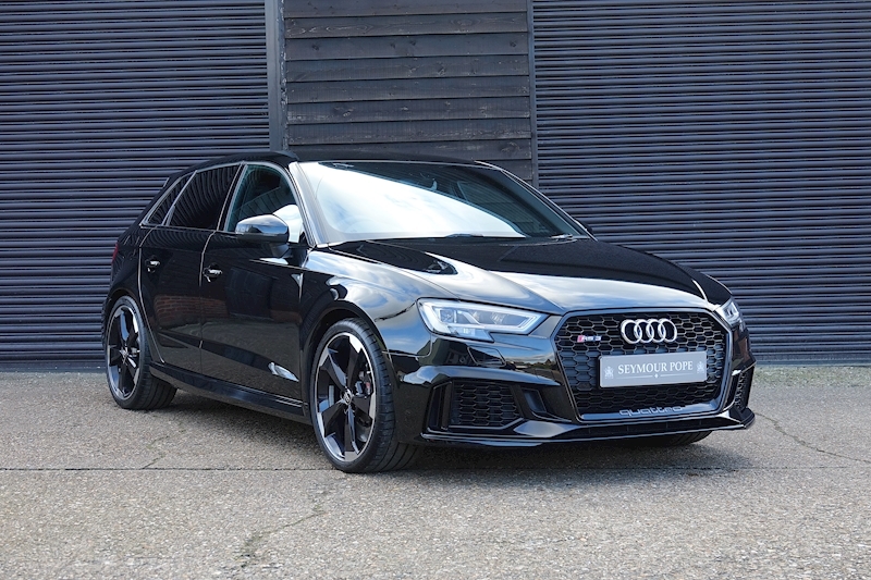 Audi RS3 2.5 TFSI Quattro Sportback S-Tronic Automatic (RS Design Pack, Black Styling Pack, 19" Rotors, Advanced Key, Carbon Fibre Interior ++) 
