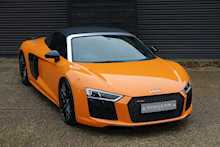 Audi R8 5.2 FSI V10 Plus Spyder Quattro S-Tronic Automatic 
