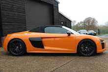 Audi R8 5.2 FSI V10 Plus Spyder Quattro S-Tronic Automatic 