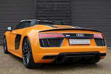Audi R8 5.2 FSI V10 Plus Spyder Quattro S-Tronic Automatic 