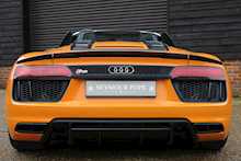 Audi R8 5.2 FSI V10 Plus Spyder Quattro S-Tronic Automatic 