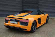 Audi R8 5.2 FSI V10 Plus Spyder Quattro S-Tronic Automatic 