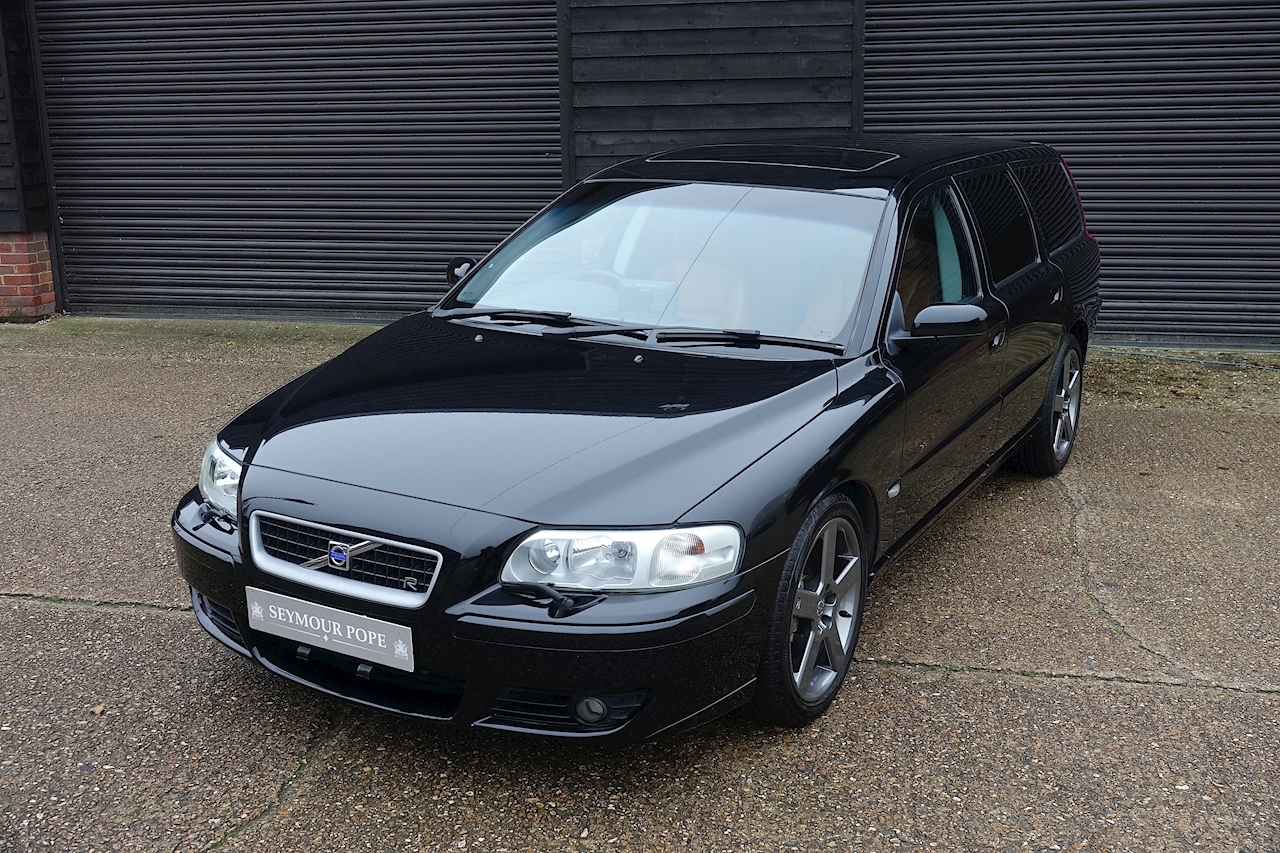 Used 2005 Volvo V70 2.5 R AWD Automatic For Sale in Hertfordshire (U710