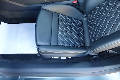 Audi R8 5.2 FSI V10 Plus Coupe S-Tronic Quattro Automatic (Stunning Ultra High Spec Example)