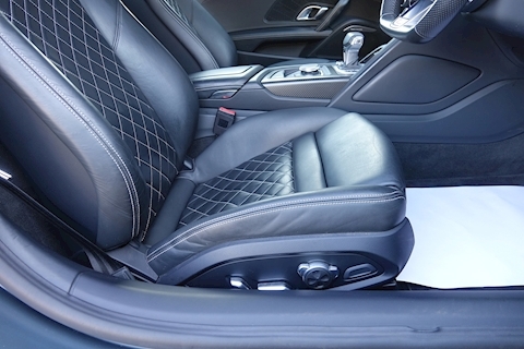Audi R8 5.2 FSI V10 Plus Coupe S-Tronic Quattro Automatic (Stunning Ultra High Spec Example)