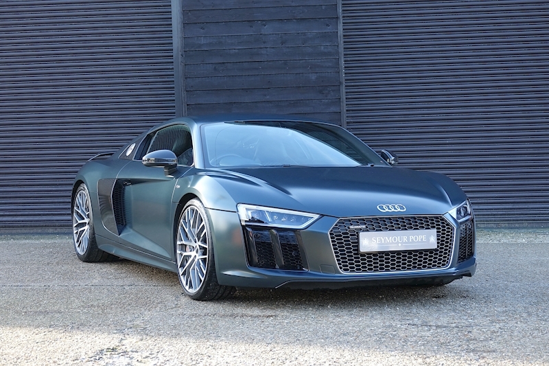 Audi R8 5.2 FSI V10 Plus Coupe S-Tronic Quattro Automatic (Stunning Ultra High Spec Example)