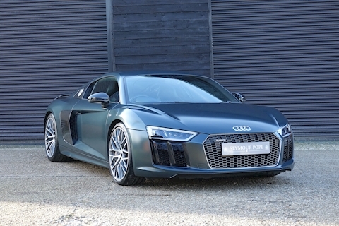 Audi R8 5.2 FSI V10 Plus Coupe S-Tronic Quattro Automatic (Stunning Ultra High Spec Example)