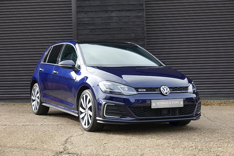 Volkswagen Golf GTE Advance 1.4 TSI Plug-in Hybrid 5DR DSG Automatic (Panoramic Roof, Reverse Camera, LED's +++)