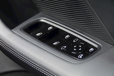 Porsche Taycan Performance Plus 93.4kWh 4S Saloon Automatic 4WD 571 PS (1 Owner, Ultra High Specification, Porsche Warranty)