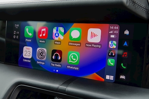 Porsche Taycan Performance Plus 93.4kWh 4S Saloon Automatic 4WD 571 PS (1 Owner, Ultra High Specification, Porsche Warranty)