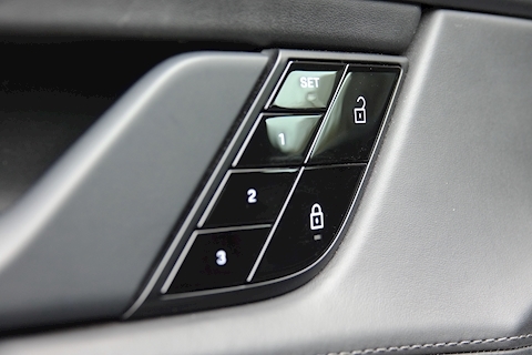 Porsche Taycan Performance Plus 93.4kWh 4S Saloon Automatic 4WD 571 PS (1 Owner, Ultra High Specification, Porsche Warranty)