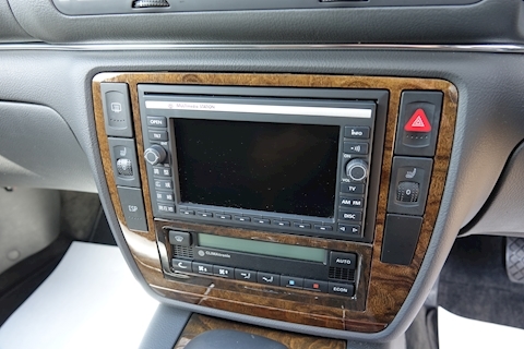 B5.5 4.0 W8 4 Motion Automatic Estate Estate 4000 Automatic Petrol
