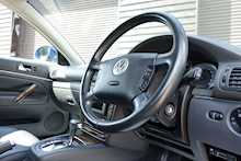 Volkswagen Passat B5.5 4.0 W8 4 Motion Automatic Estate 