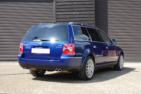B5.5 4.0 W8 4 Motion Automatic Estate Estate 4000 Automatic Petrol