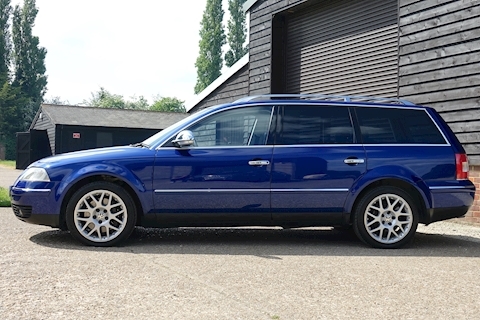 B5.5 4.0 W8 4 Motion Automatic Estate Estate 4000 Automatic Petrol