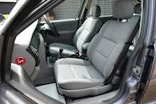 Vauxhall Vectra 2.2 LS 16V Hatchback 5 Door Manual 