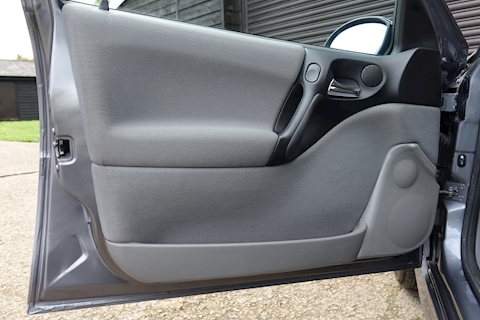 2.2 LS 16V Hatchback 5 Door Manual Hatchback 2200 Manual Petrol