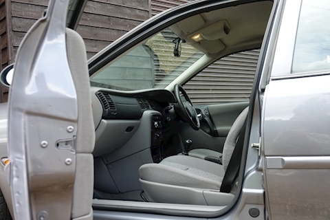 2.2 LS 16V Hatchback 5 Door Manual Hatchback 2200 Manual Petrol
