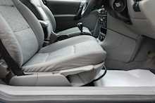 Vauxhall Vectra 2.2 LS 16V Hatchback 5 Door Manual 