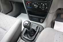 Vauxhall Vectra 2.2 LS 16V Hatchback 5 Door Manual 