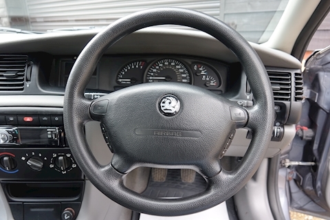 2.2 LS 16V Hatchback 5 Door Manual Hatchback 2200 Manual Petrol