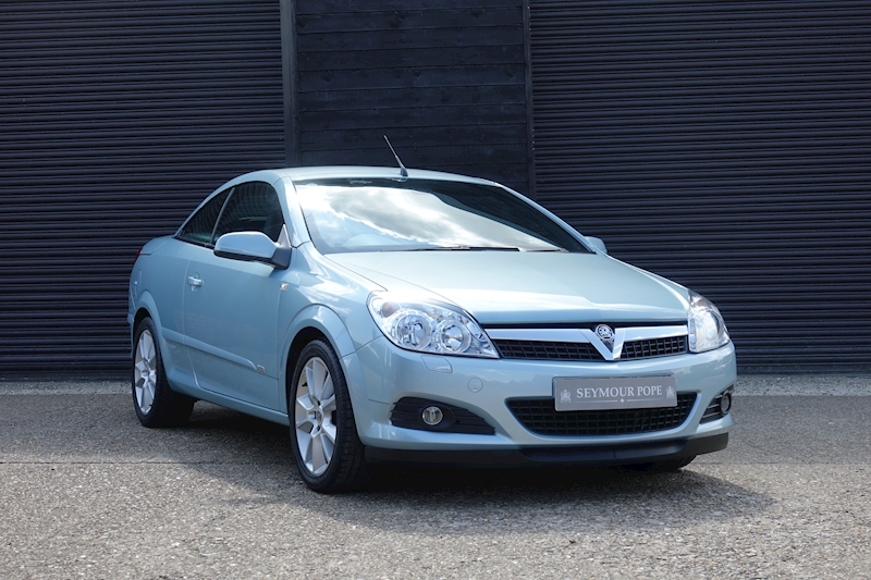 1.8 Twin Top Design 5 Speed Manual Convertible 1.8 Manual Petrol
