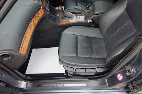 528I Touring Estate 2.8 Automatic Petrol