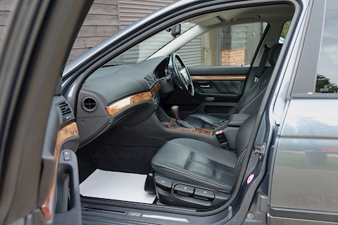 528I Touring Estate 2.8 Automatic Petrol