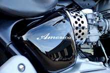 Triumph Bonneville America 