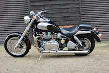 Triumph Bonneville America 