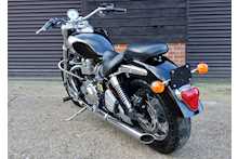 Triumph Bonneville America 